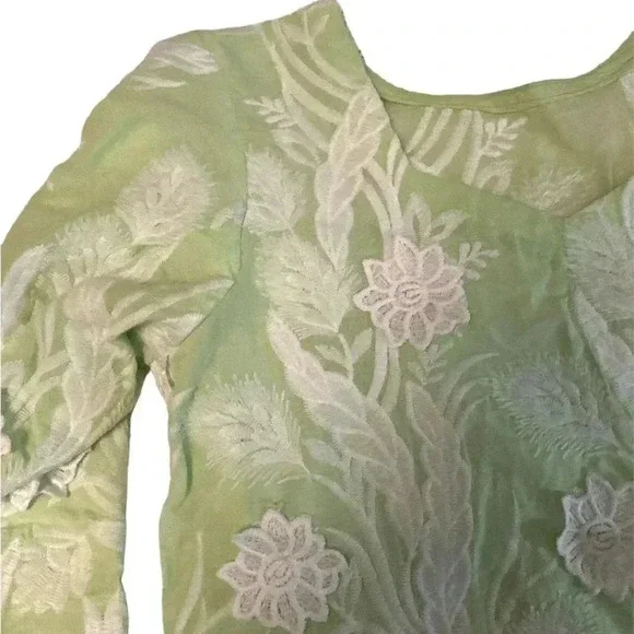 3/$20. Indian tunic green with floral lace applicay detail side slip hand made - Picture 8 of 10